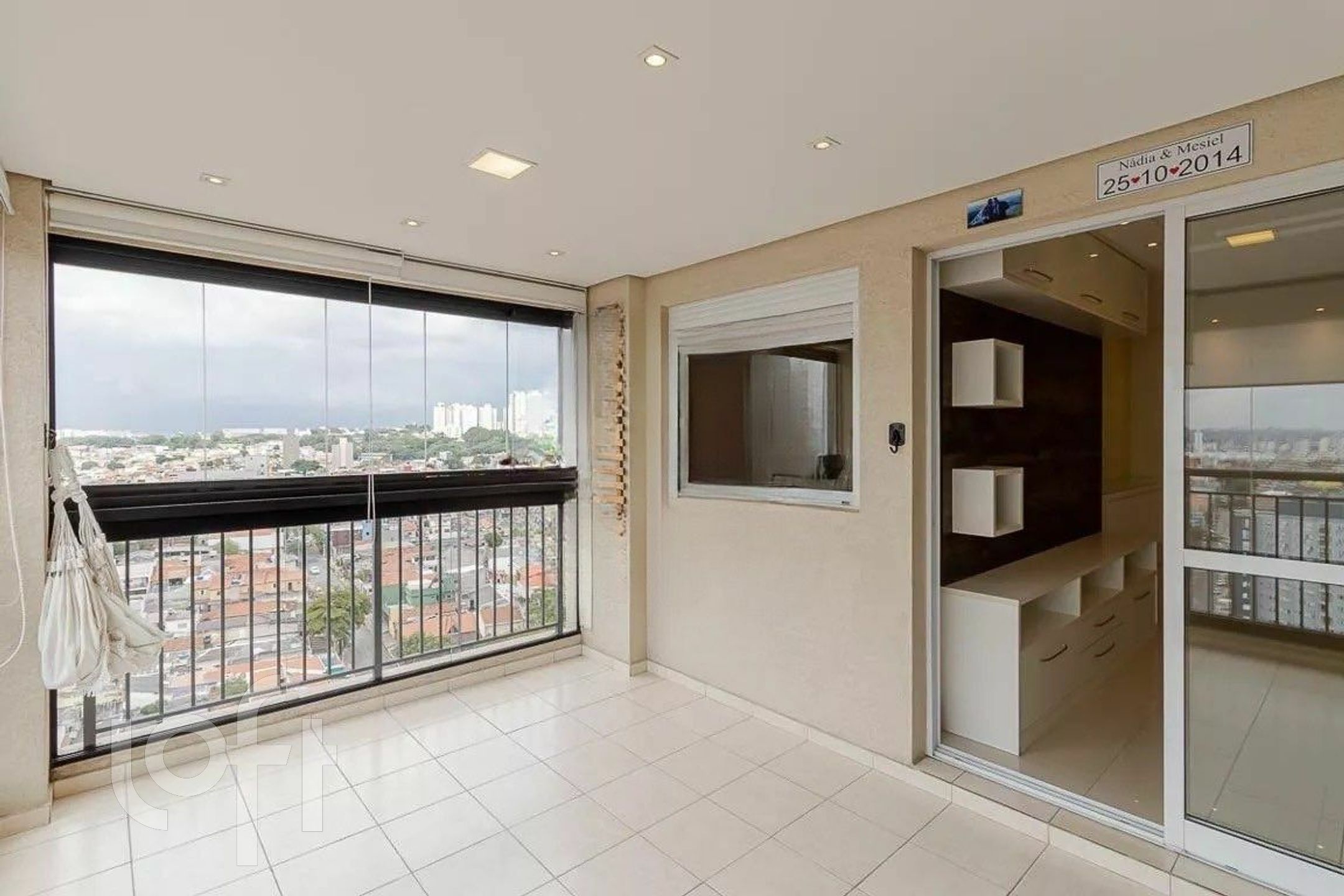 Apartamento à venda com 2 quartos, 65m² - Foto 2