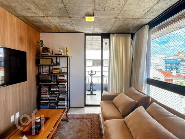 Apartamento com 101m², 3 dormitórios, 3 suítes, 2 vagas, Petrópolis em Porto Alegre