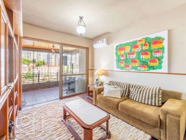 Apartamento com 250m², 3 dormitórios, 1 suíte, 3 vagas, Petrópolis em Porto Alegre