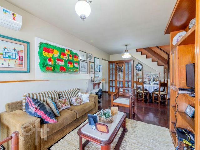 Apartamento com 250m², 3 dormitórios, 1 suíte, 1 vaga, Petrópolis em Porto Alegre