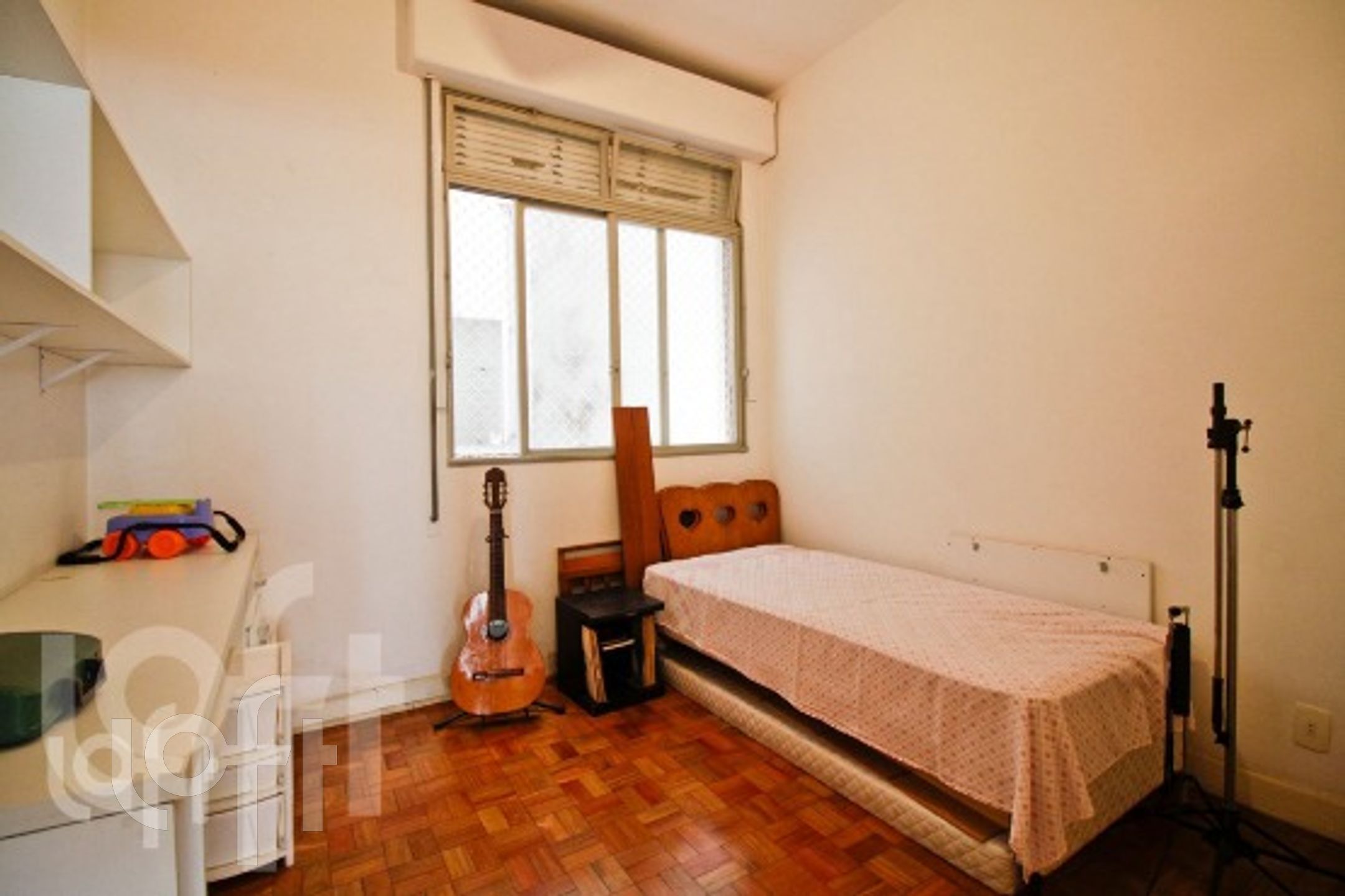 Apartamento à venda com 3 quartos, 180m² - Foto 3