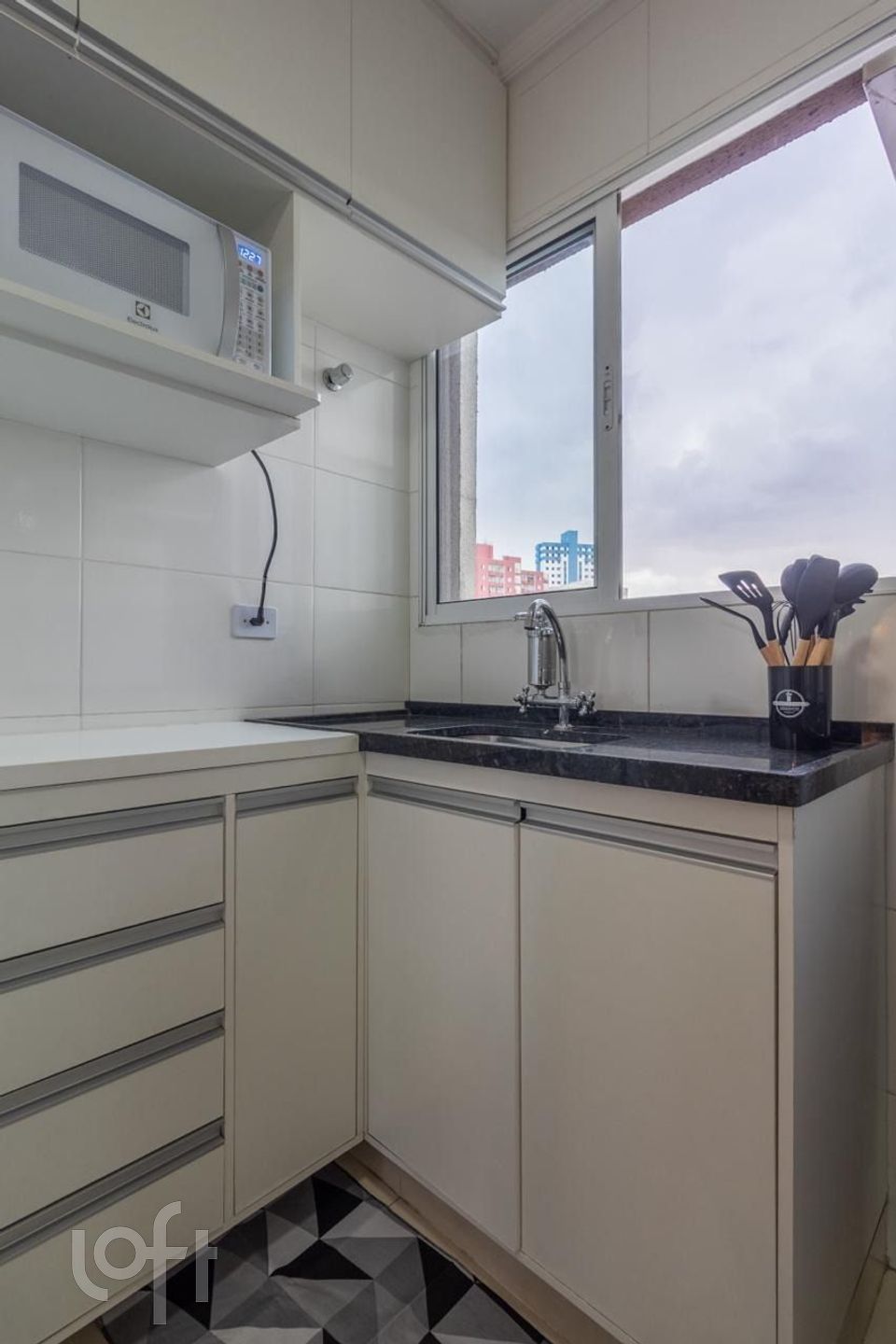 Apartamento à venda com 2 quartos, 38m² - Foto 8