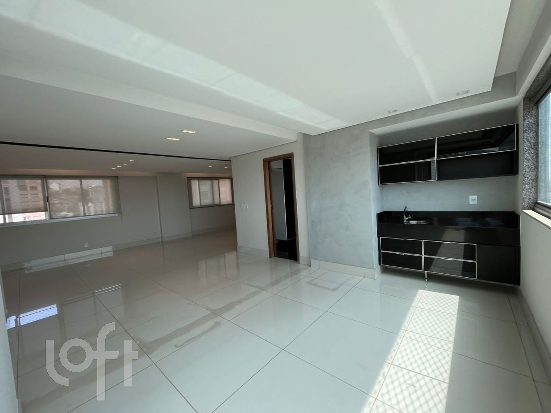 Apartamento à venda com 4 quartos, 160m² - Foto 4