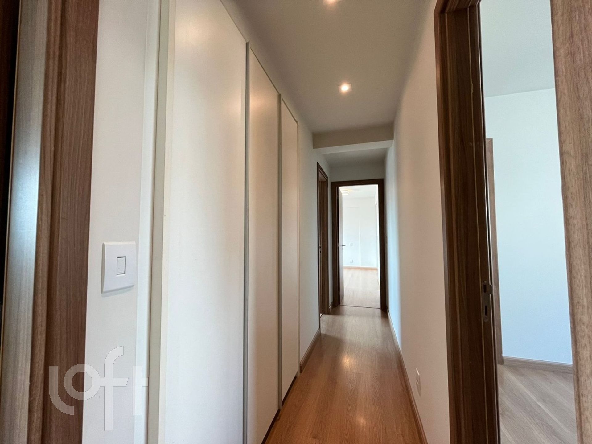 Apartamento à venda com 4 quartos, 160m² - Foto 11