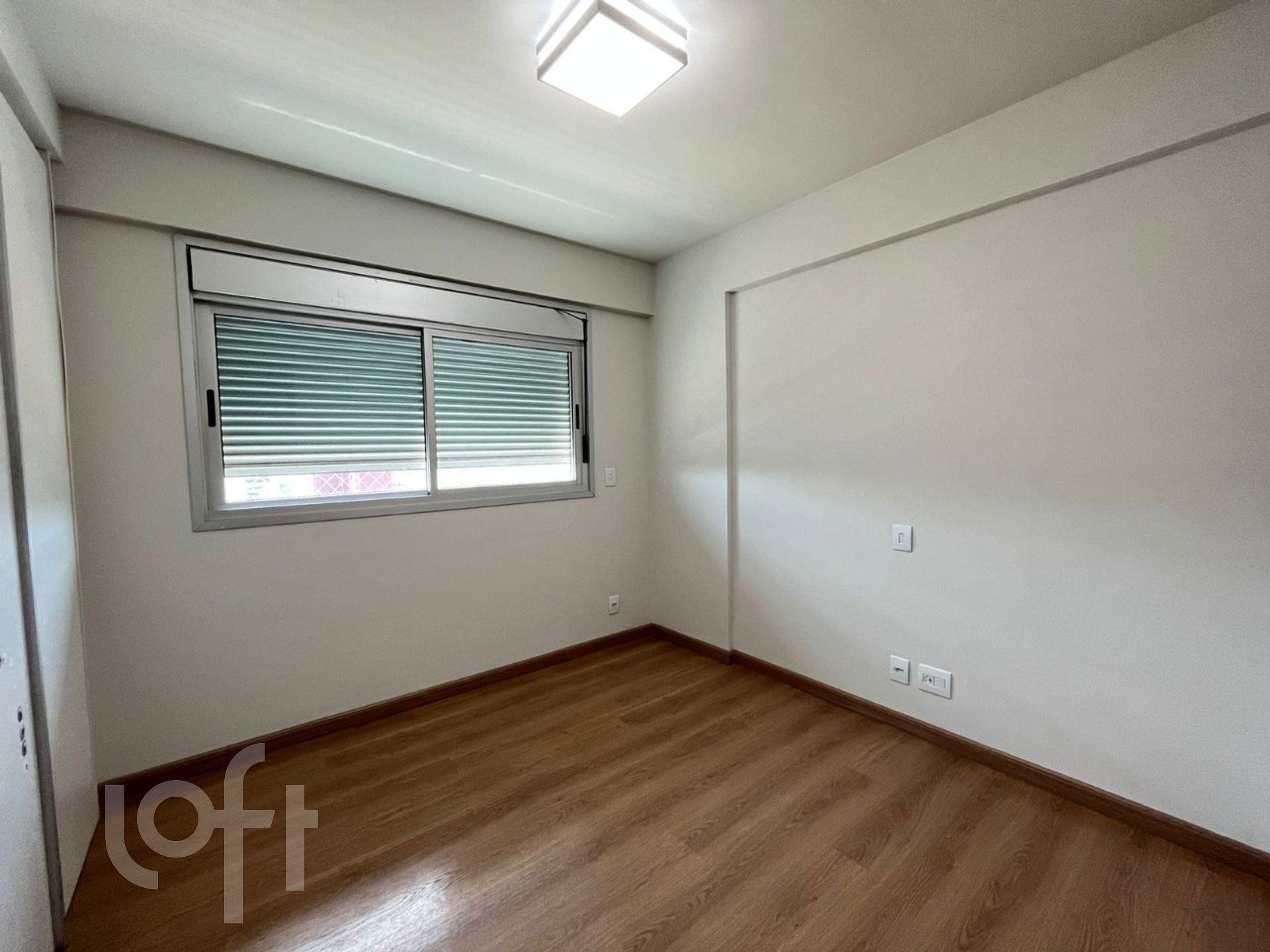 Apartamento à venda com 4 quartos, 160m² - Foto 15