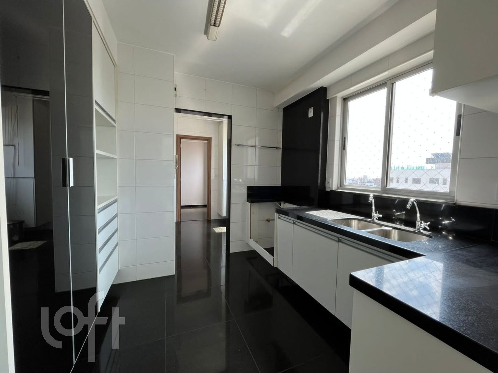 Apartamento à venda com 4 quartos, 160m² - Foto 6