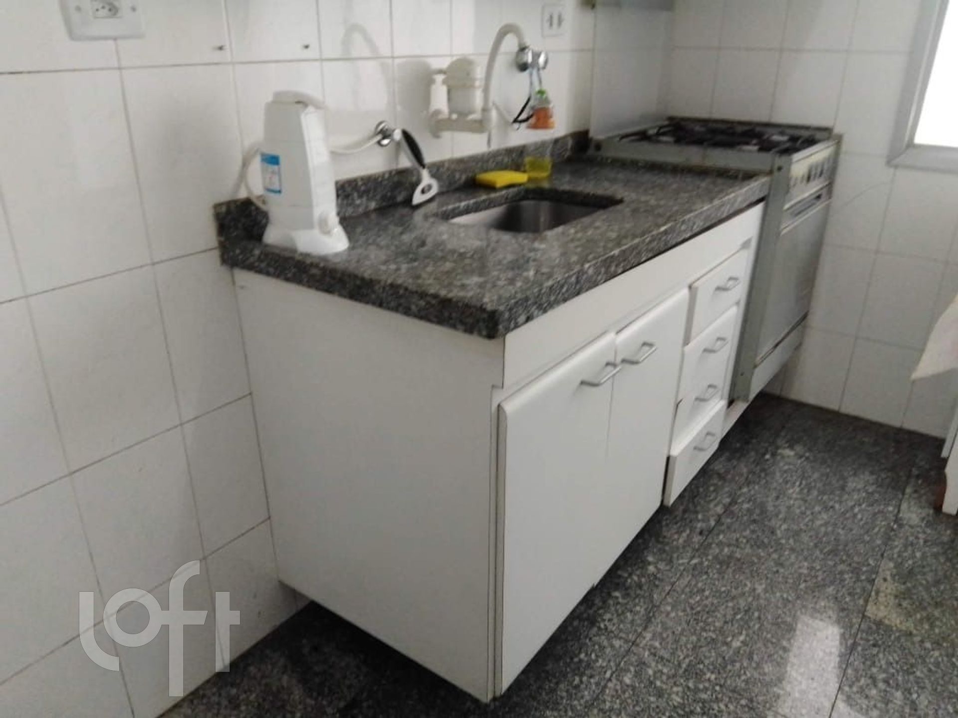 Apartamento à venda com 1 quarto, 33m² - Foto 6