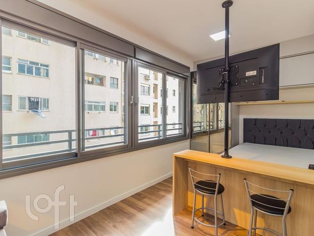 Apartamento com 24m², 1 dormitório, 1 vaga, Cidade Baixa em Porto Alegre