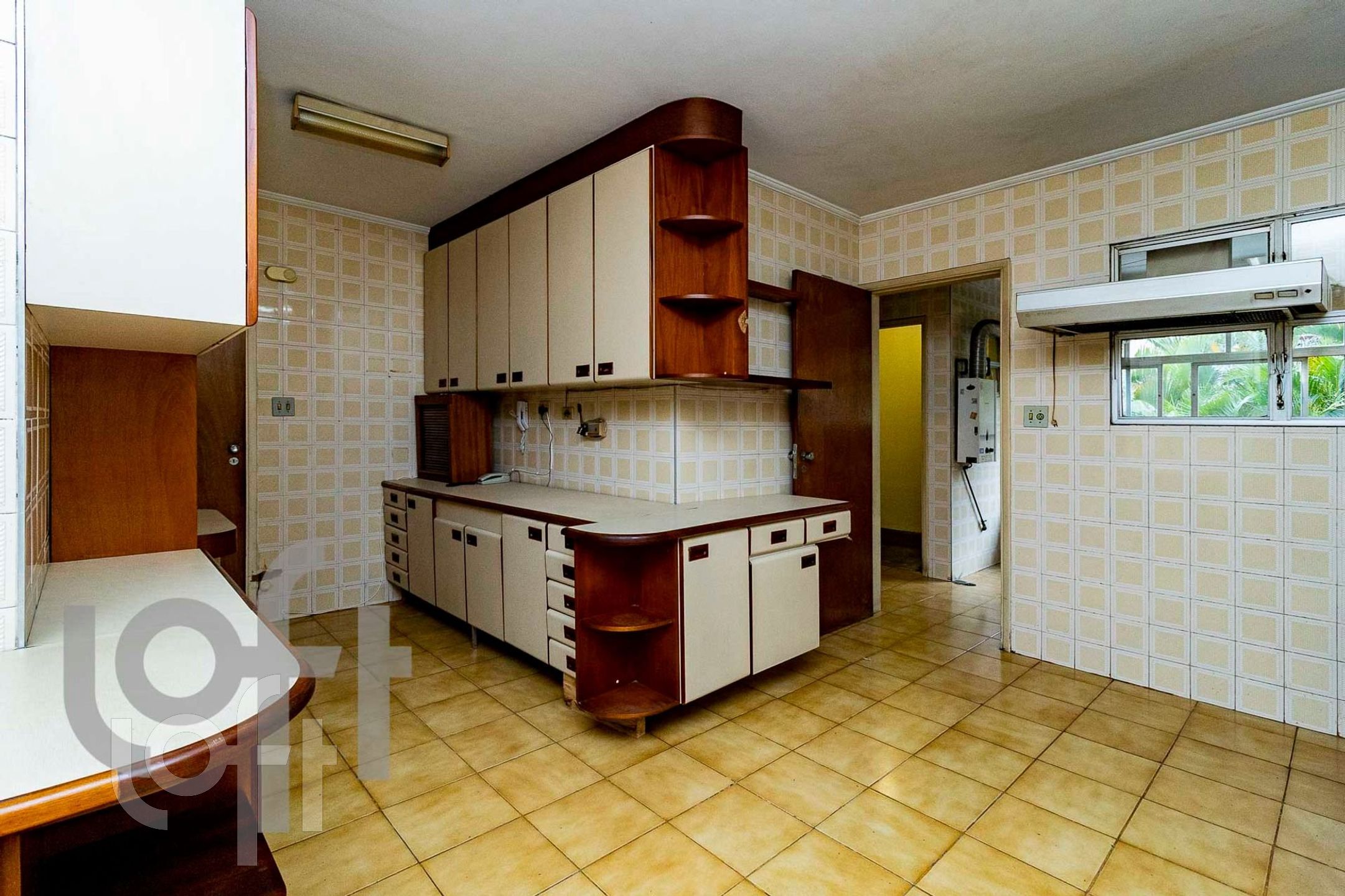 Apartamento à venda com 3 quartos, 221m² - Foto 41