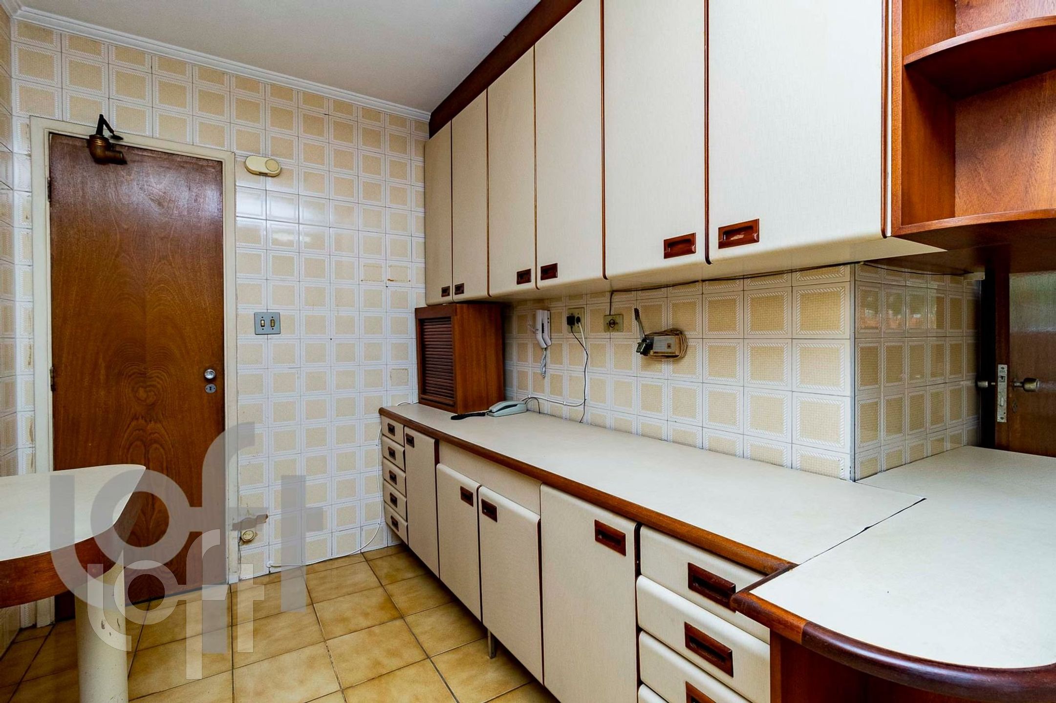 Apartamento à venda com 3 quartos, 221m² - Foto 35