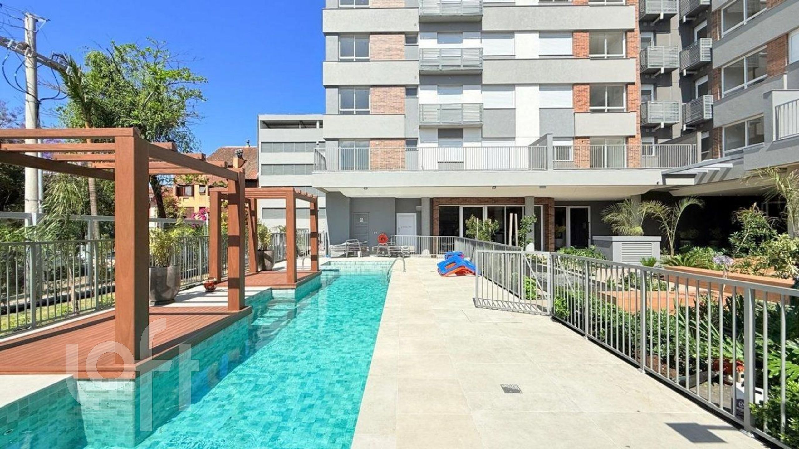 Apartamento com 42m², 1 dormitório, 1 suíte, 1 vaga, Floresta em Porto Alegre