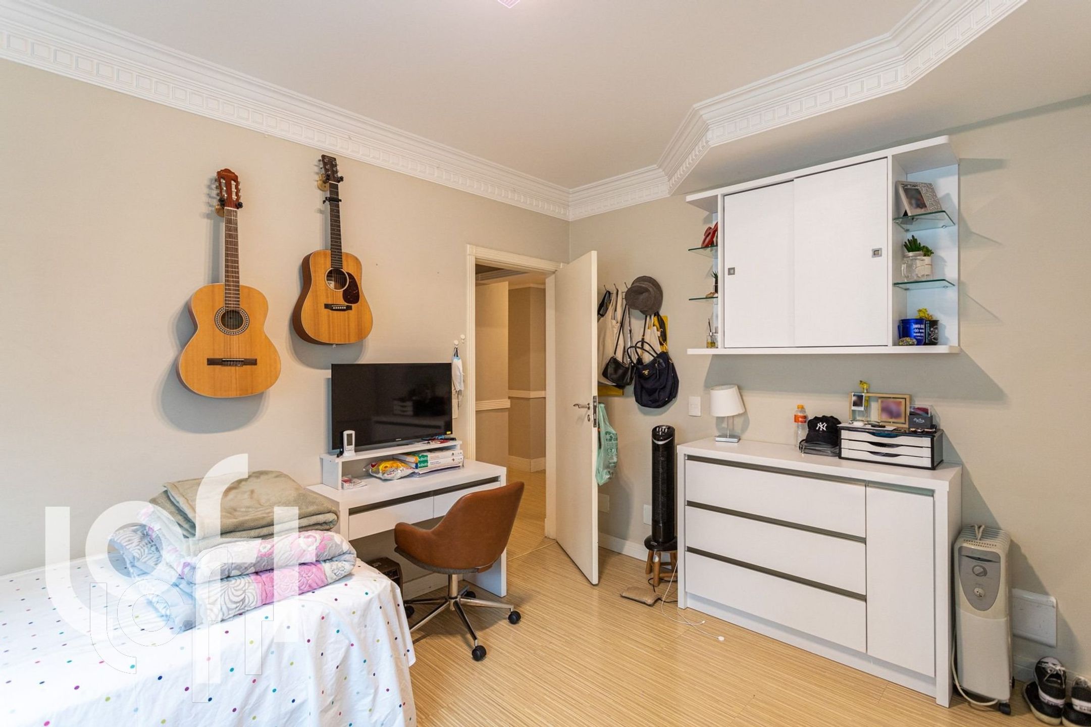 Apartamento à venda com 4 quartos, 253m² - Foto 8