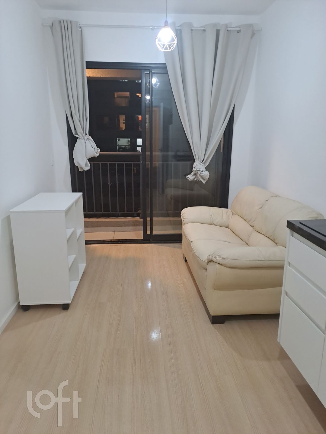 Apartamento à venda com 1 quarto, 30m² - Foto 1