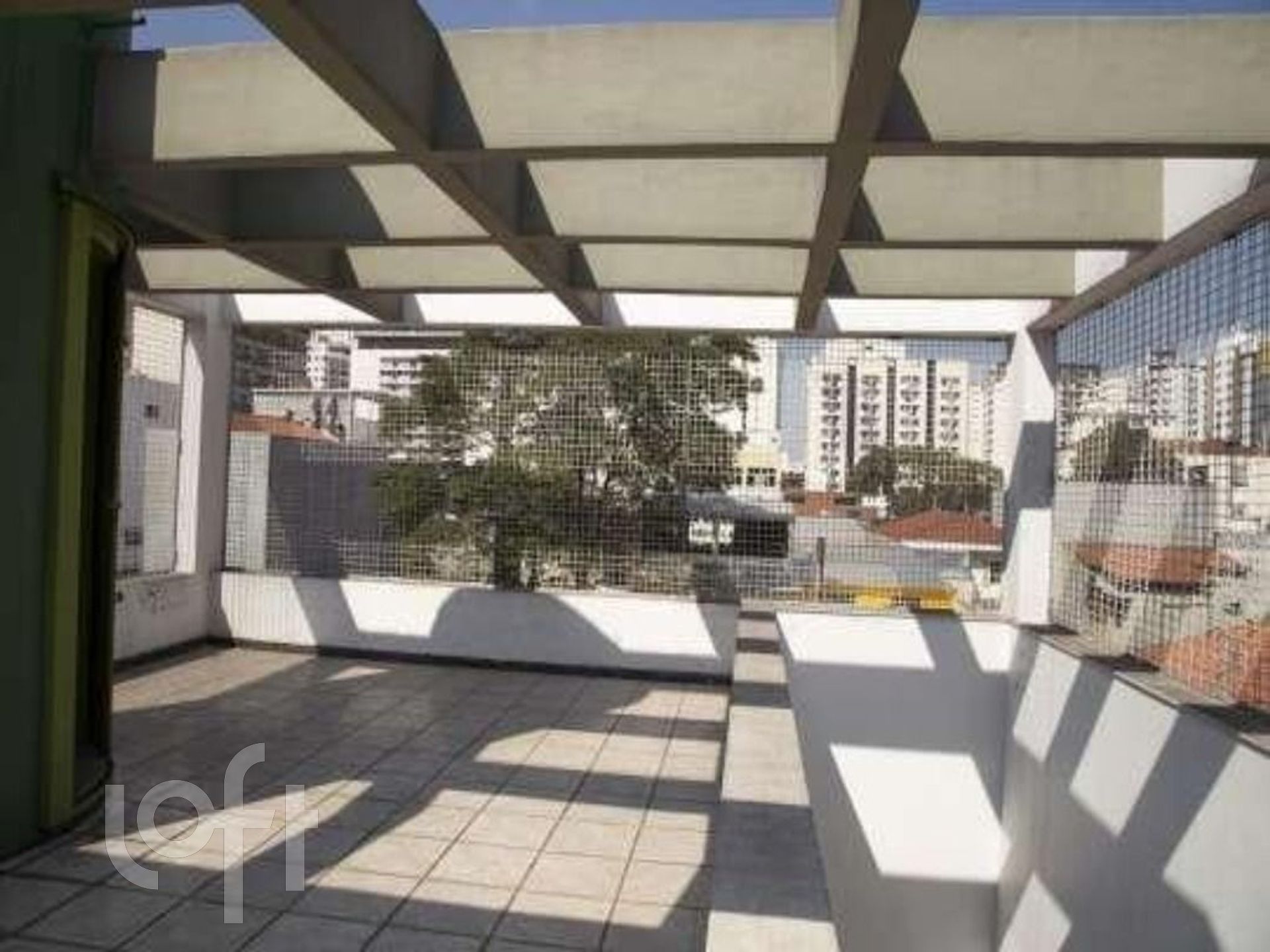 Casa à venda com 4 quartos, 200m² - Foto 14