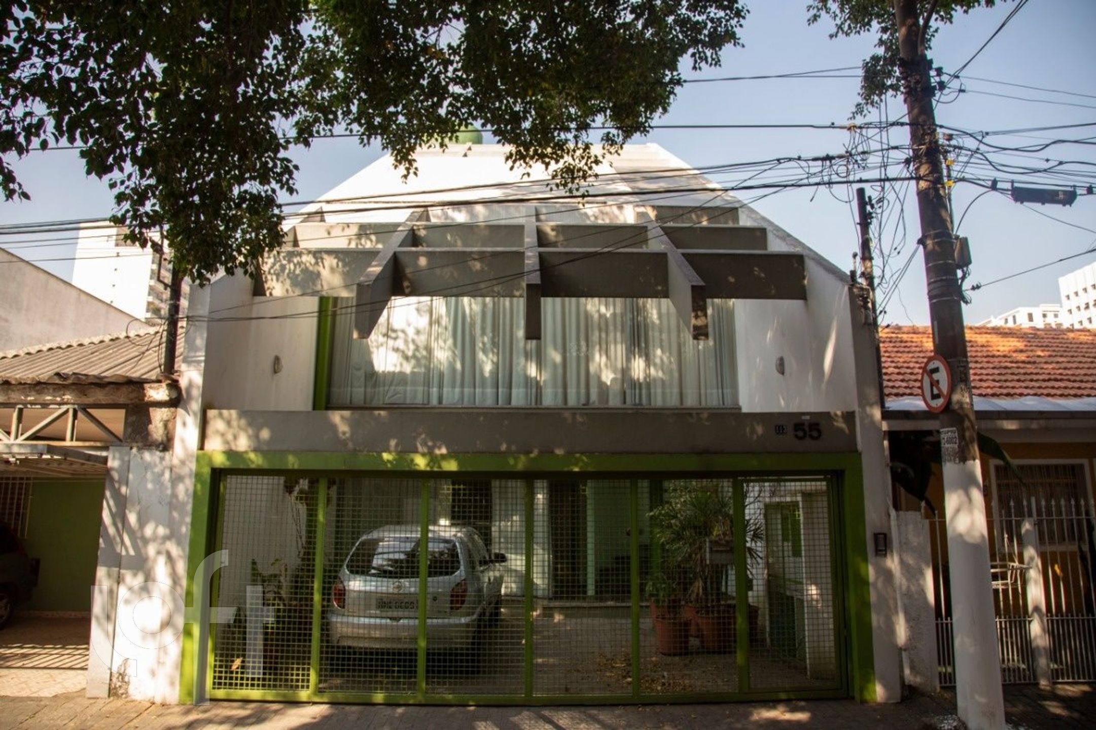 Casa à venda com 4 quartos, 200m² - Foto 2