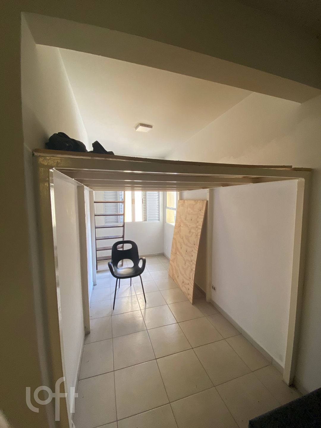 Apartamento à venda com 1 quarto, 40m² - Foto 2