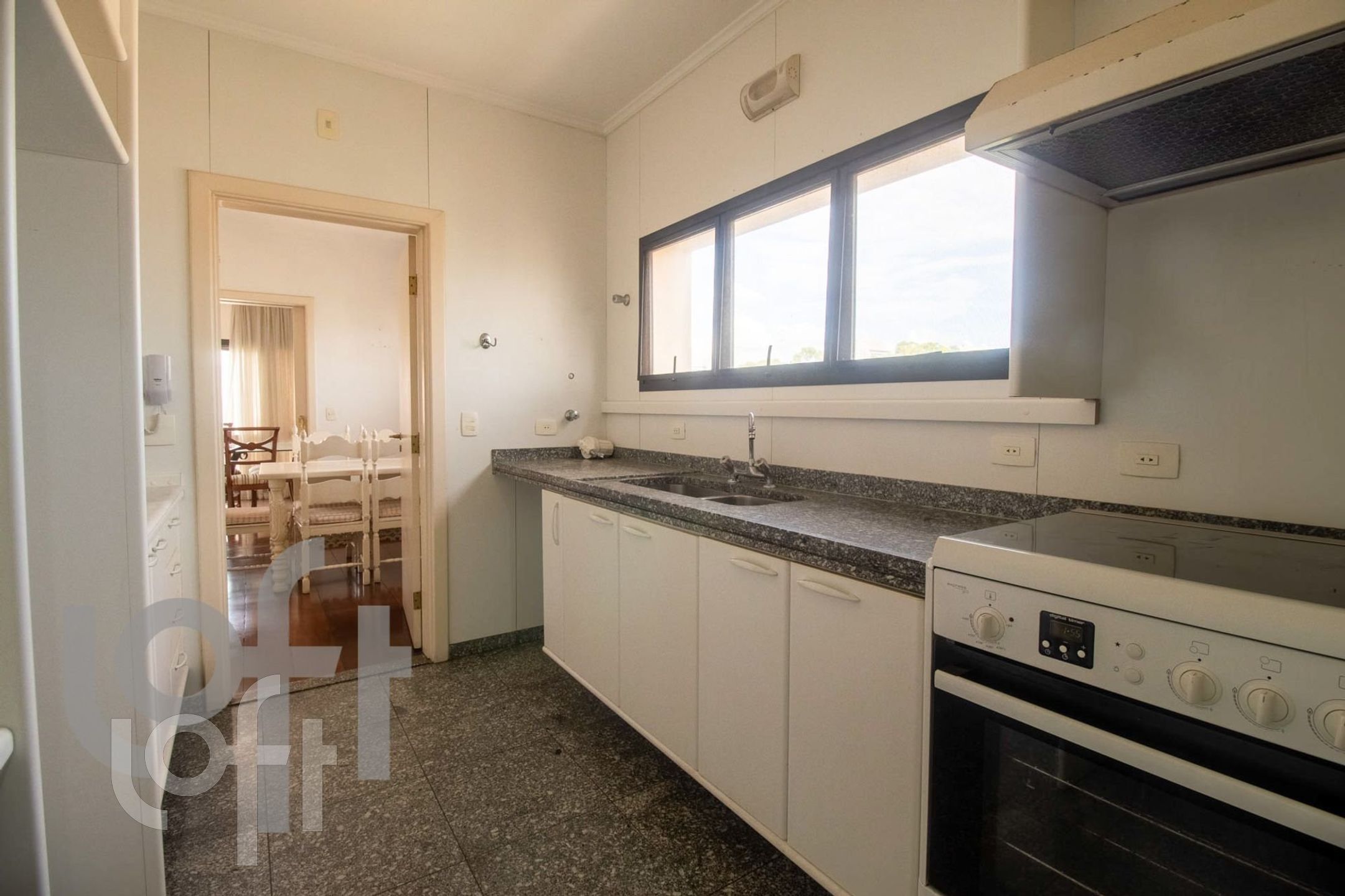 Apartamento à venda com 3 quartos, 267m² - Foto 18