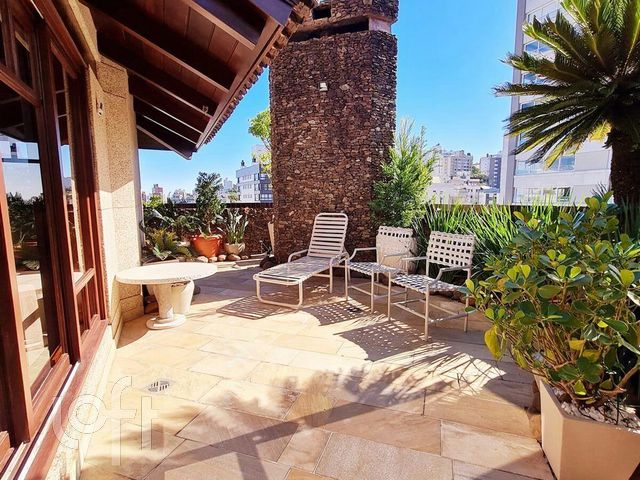 Apartamento com 313m², 3 dormitórios, 1 suíte, 4 vagas, Bela Vista em Porto Alegre