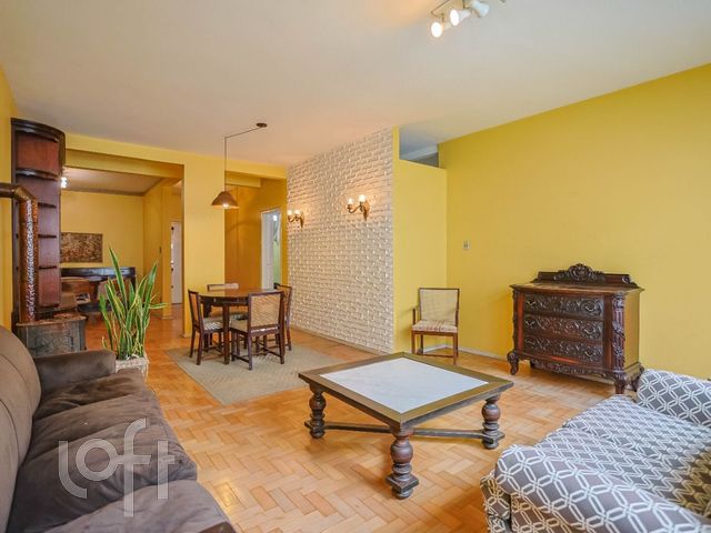 Apartamento com 145m², 3 dormitórios, 1 vaga, Moinhos de Vento em Porto Alegre