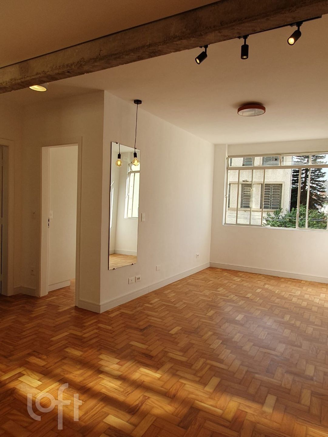 Apartamento à venda com 1 quarto, 42m² - Foto 2