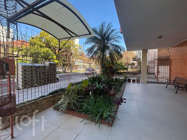 Apartamento com 113m², 3 dormitórios, 1 vaga, Santana em Porto Alegre