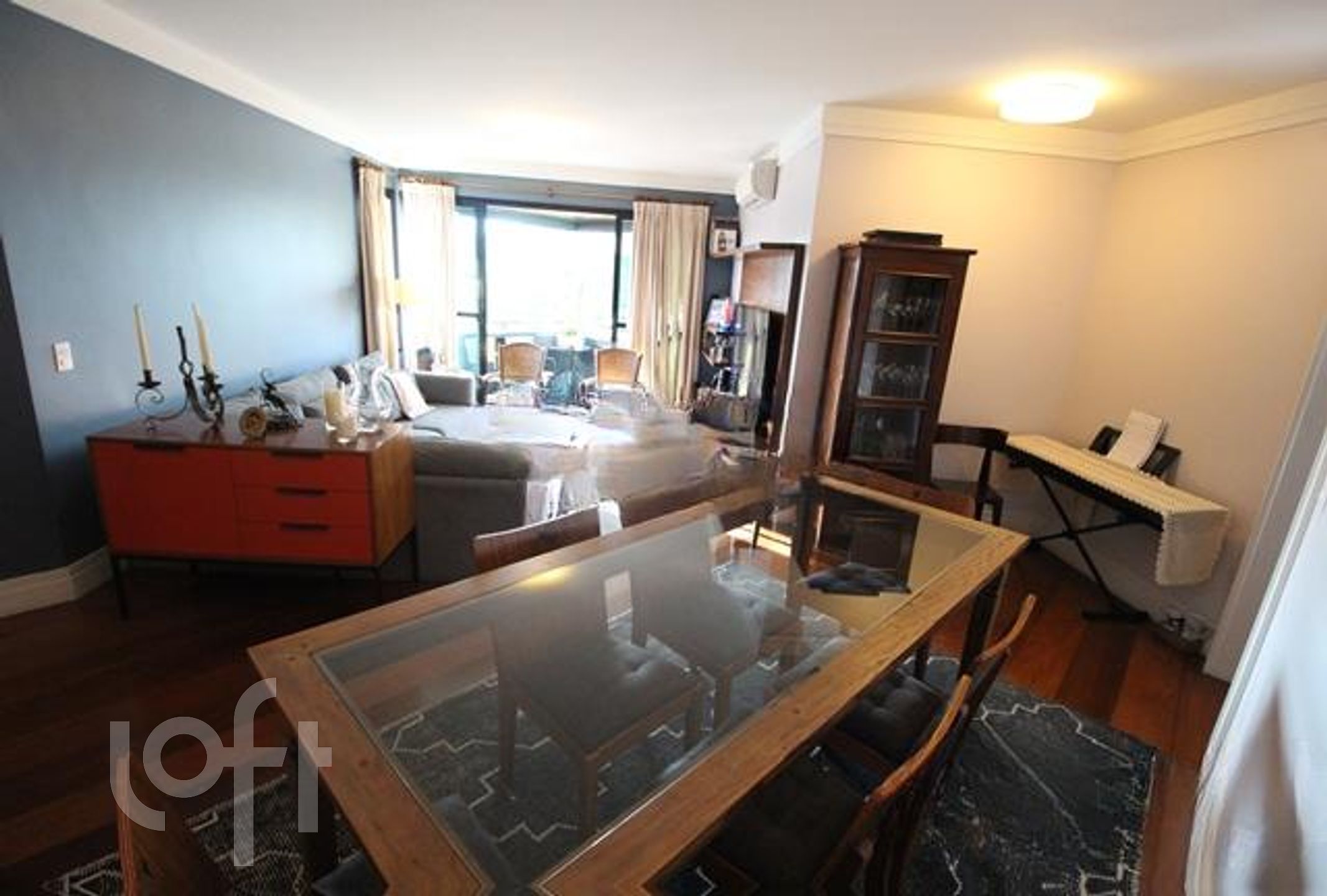 Apartamento à venda com 3 quartos, 125m² - Foto 2