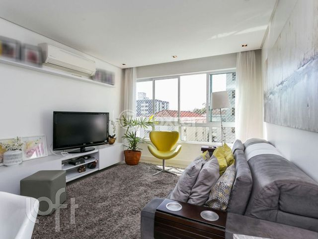 Apartamento com 94m², 3 dormitórios, 1 suíte, 2 vagas, Cristo Redentor em Porto Alegre