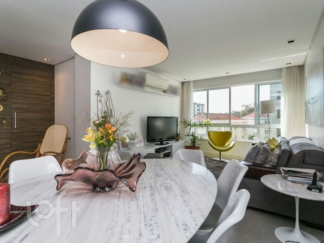 Apartamento com 94m², 3 dormitórios, 1 suíte, 2 vagas, Cristo Redentor em Porto Alegre