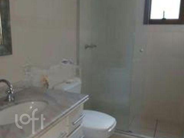 Apartamento com 87m², 2 dormitórios, 1 suíte, 2 vagas, Petrópolis em Porto Alegre