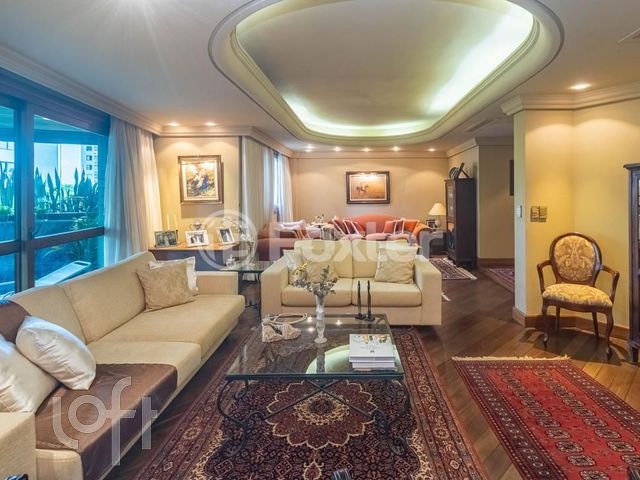 Apartamento com 301m², 4 dormitórios, 4 suítes, 5 vagas, Bela Vista em Porto Alegre