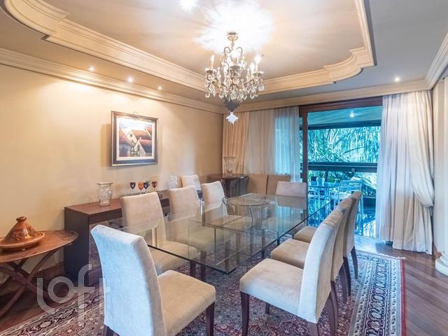 Apartamento com 301m², 4 dormitórios, 4 suítes, 5 vagas, Bela Vista em Porto Alegre