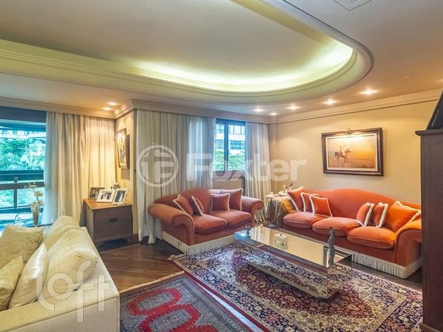 Apartamento com 301m², 4 dormitórios, 4 suítes, 5 vagas, Bela Vista em Porto Alegre