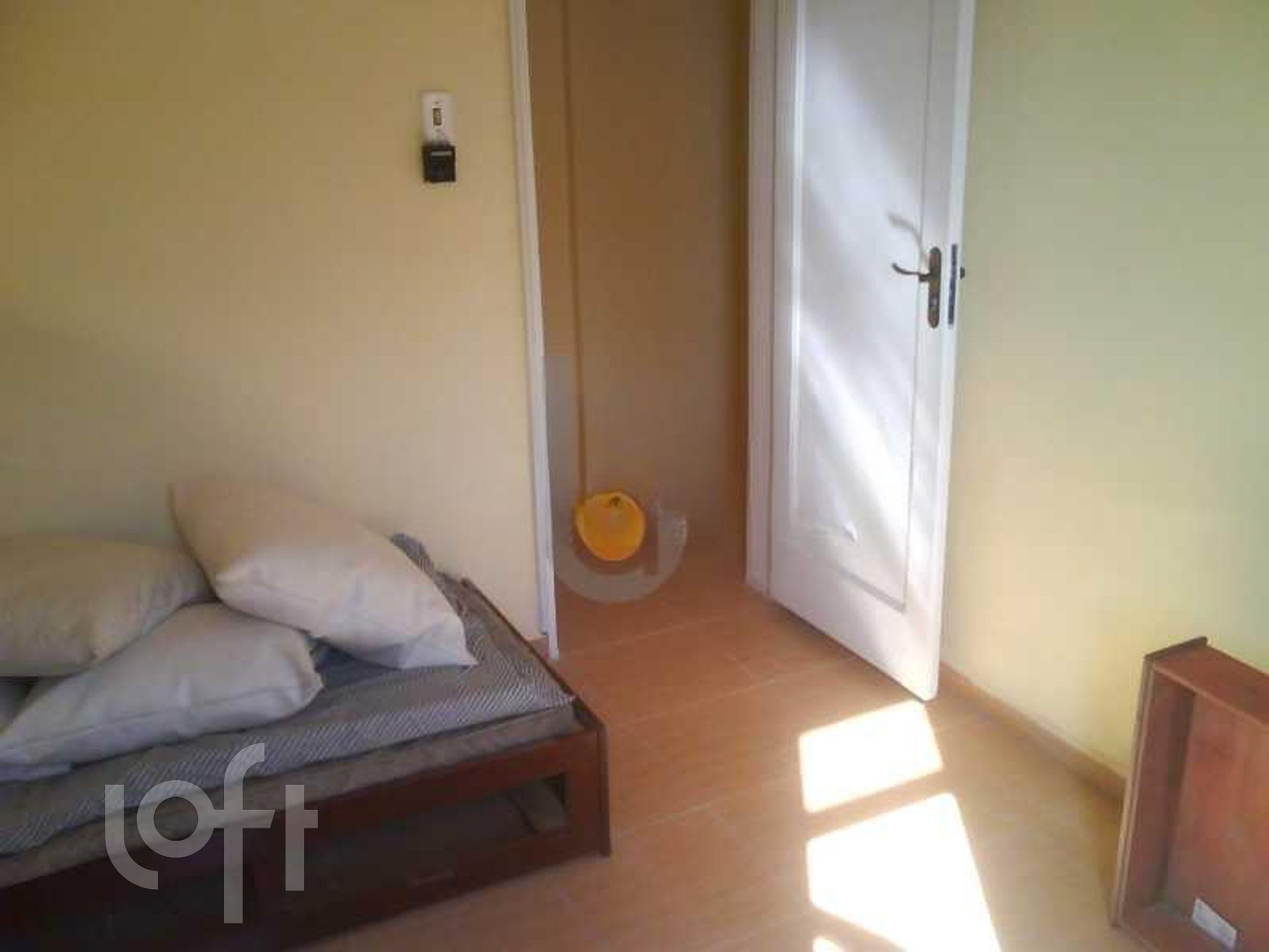 Apartamento à venda com 2 quartos, 70m² - Foto 12