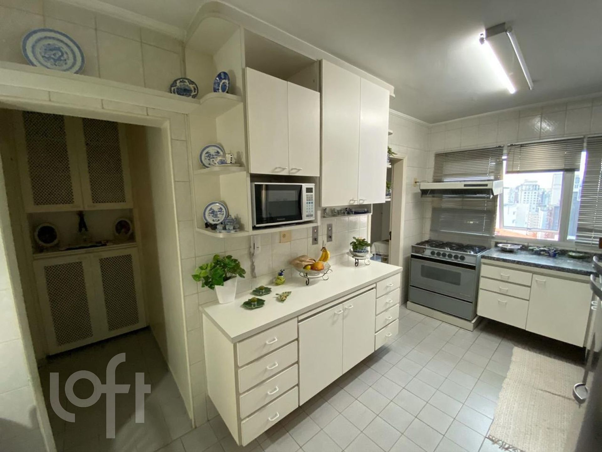 Apartamento à venda com 4 quartos, 180m² - Foto 13