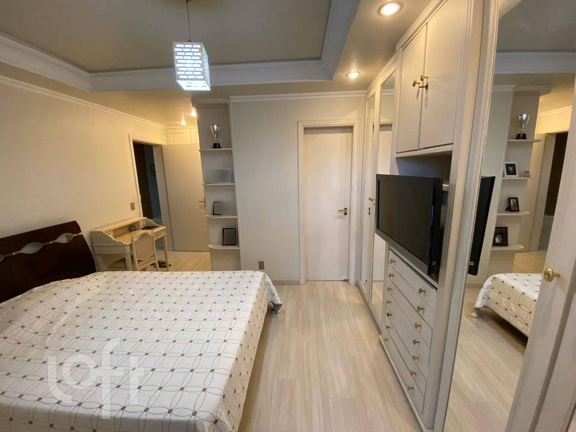 Apartamento à venda com 4 quartos, 180m² - Foto 5