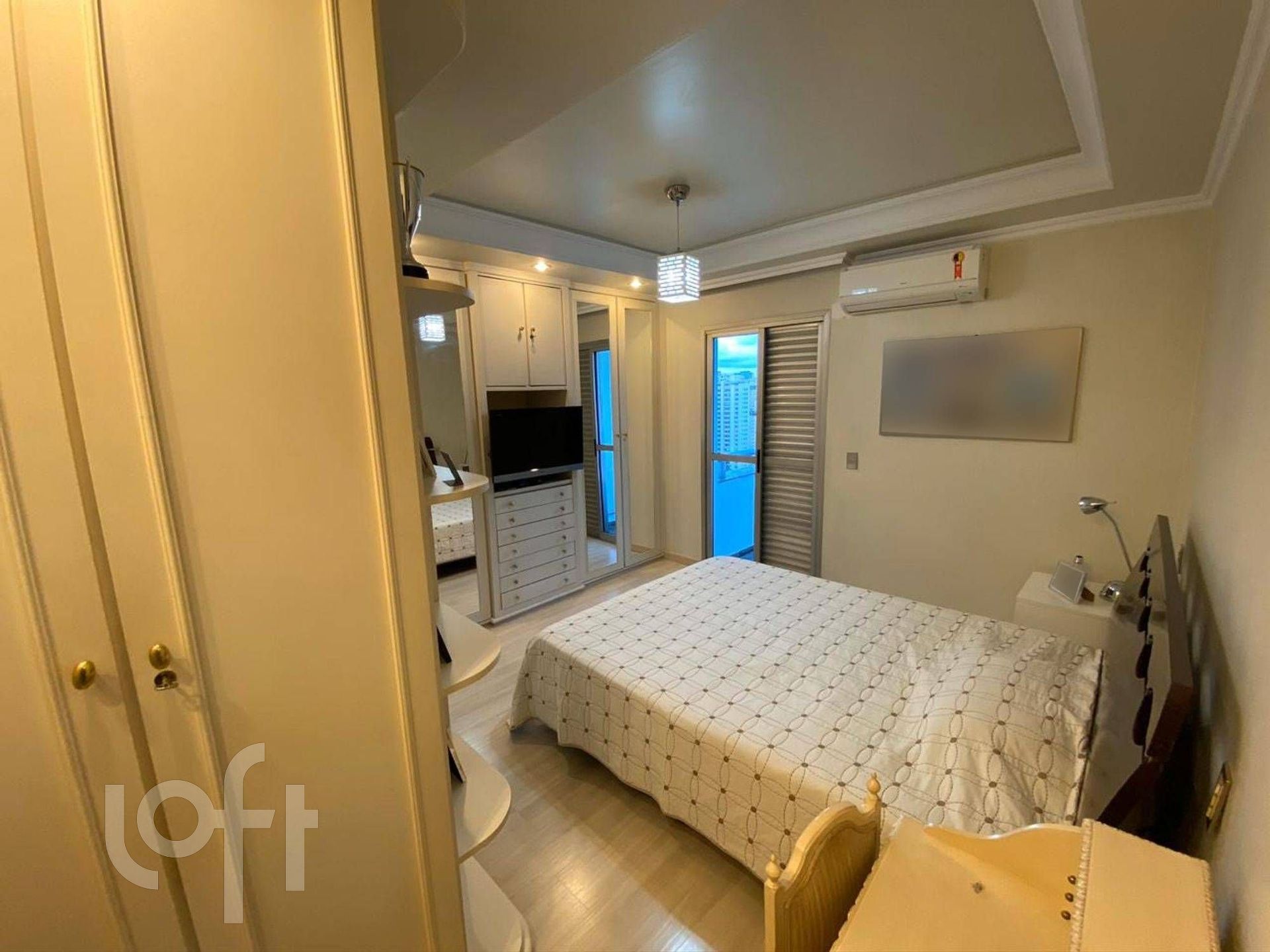 Apartamento à venda com 4 quartos, 180m² - Foto 4