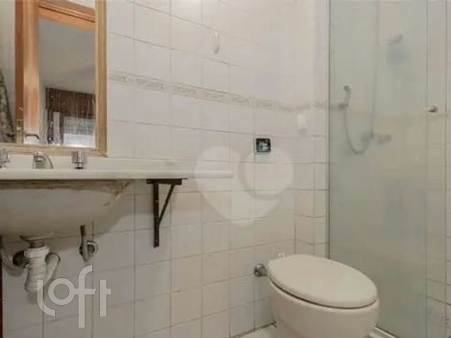 Apartamento com 61m², 2 dormitórios, 1 suíte, 1 vaga, Petrópolis em Porto Alegre