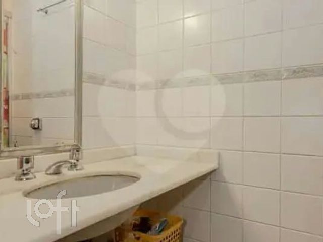 Apartamento com 61m², 2 dormitórios, 1 suíte, 1 vaga, Petrópolis em Porto Alegre