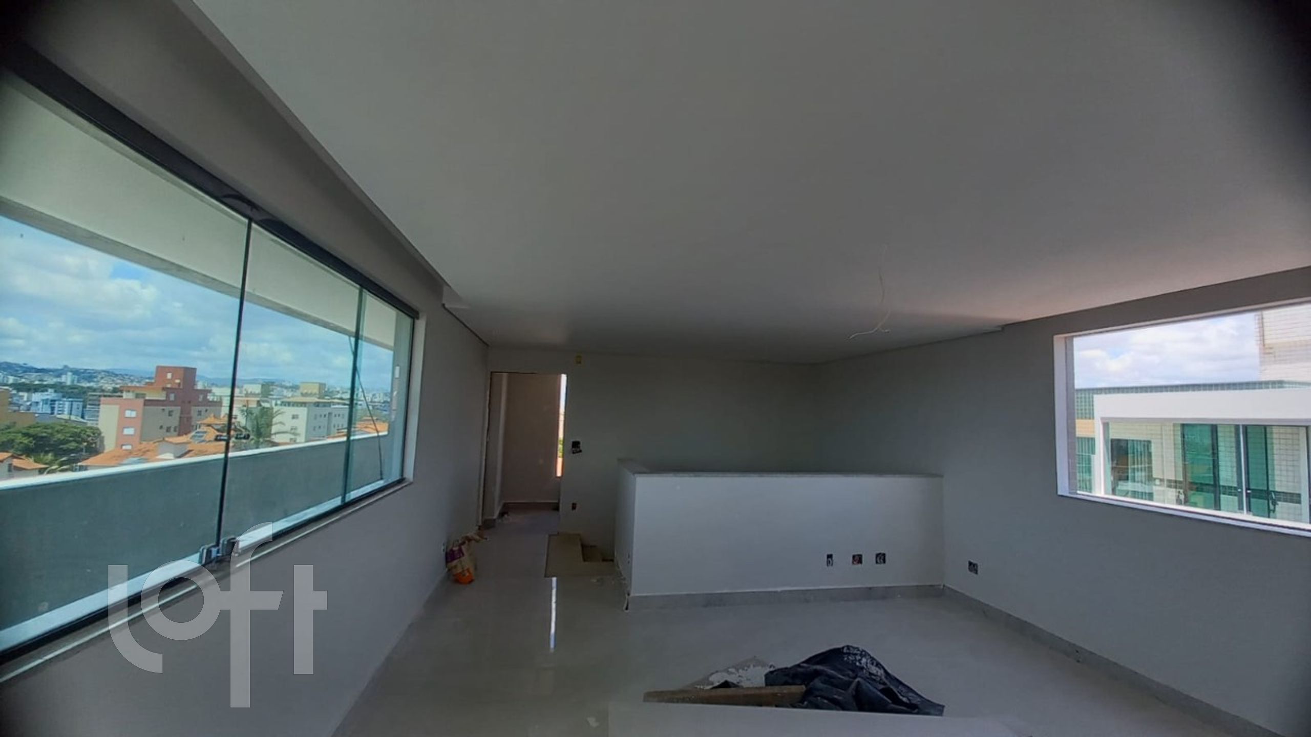 Apartamento à venda com 4 quartos, 228m² - Foto 13