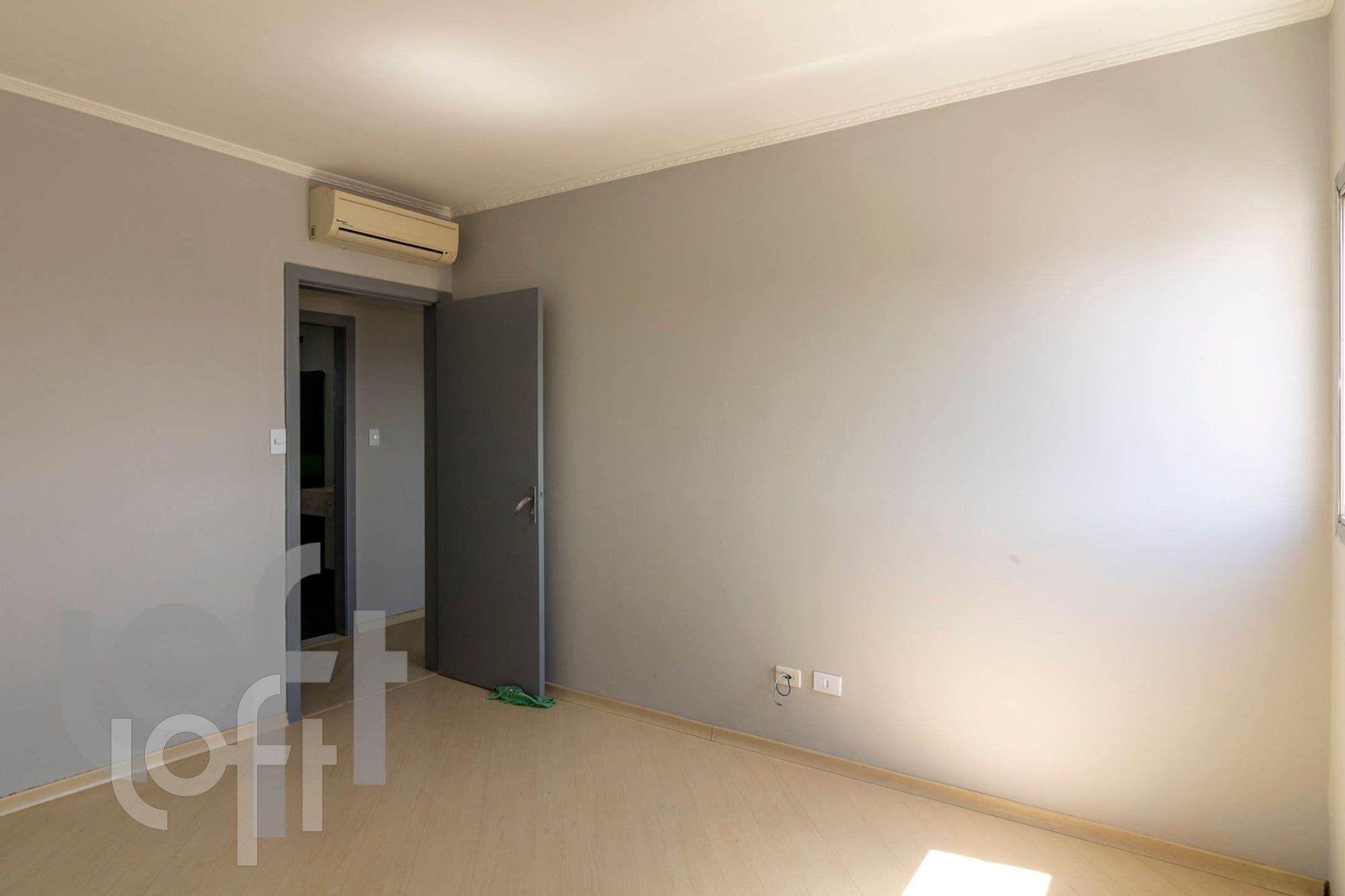 Apartamento à venda com 3 quartos, 130m² - Foto 9