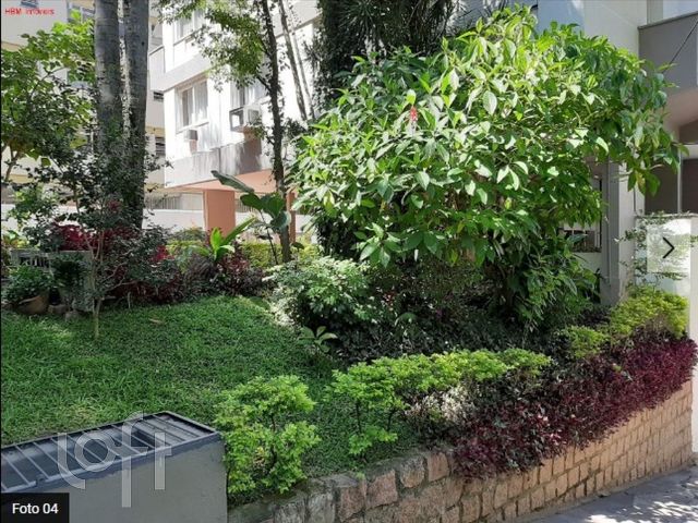 Apartamento com 68m², 2 dormitórios, 1 vaga, Higienópolis em Porto Alegre