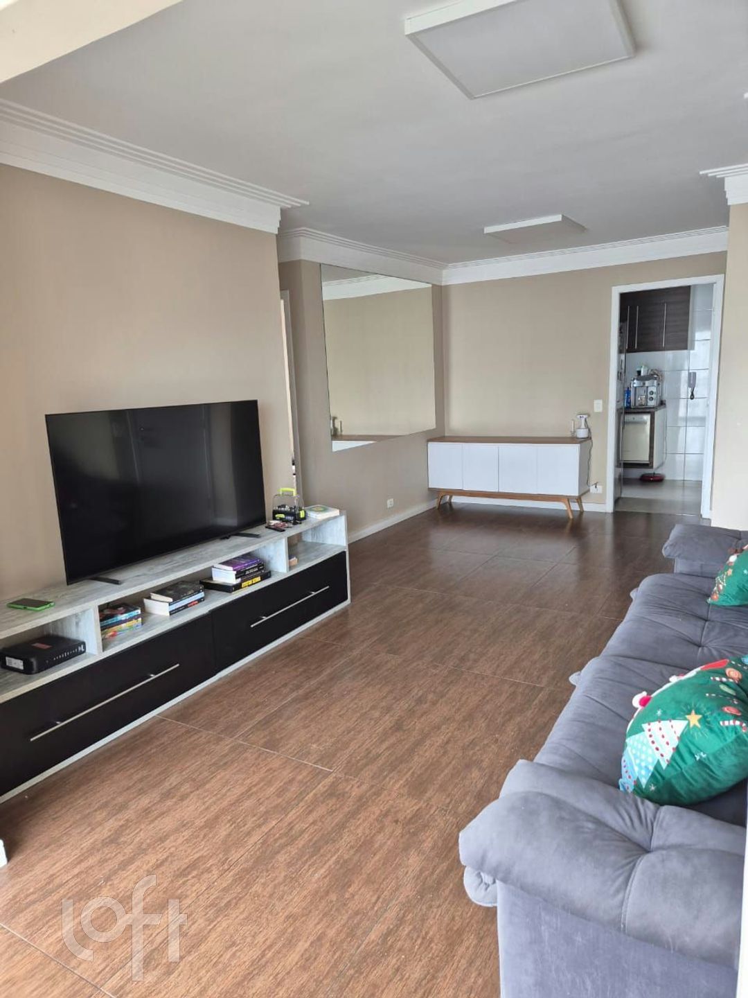 Apartamento à venda com 3 quartos, 77m² - Foto 1