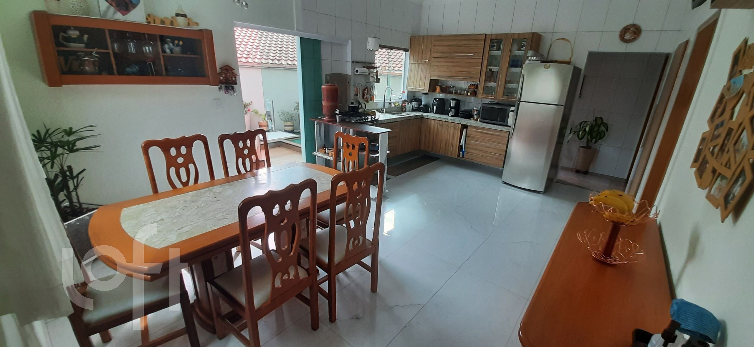 Casa à venda com 4 quartos, 165m² - Foto 3