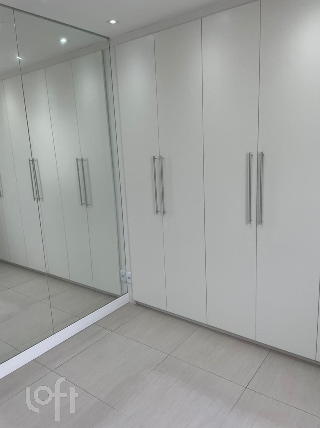 Apartamento à venda com 2 quartos, 100m² - Foto 3