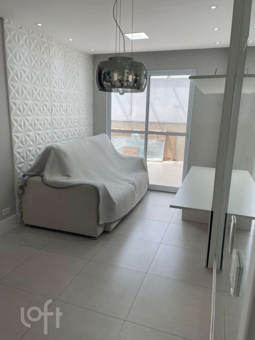 Apartamento à venda com 2 quartos, 100m² - Foto 1