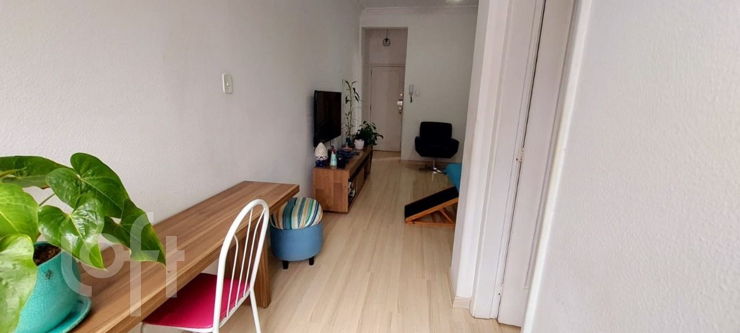 Apartamento à venda com 2 quartos, 70m² - Foto 3