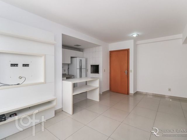 Apartamento com 59m², 2 dormitórios, 1 suíte, 1 vaga, Bom Fim em Porto Alegre