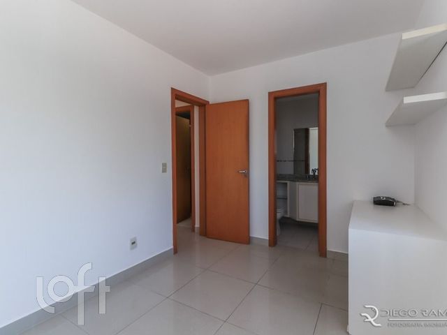 Apartamento com 59m², 2 dormitórios, 1 suíte, 1 vaga, Bom Fim em Porto Alegre