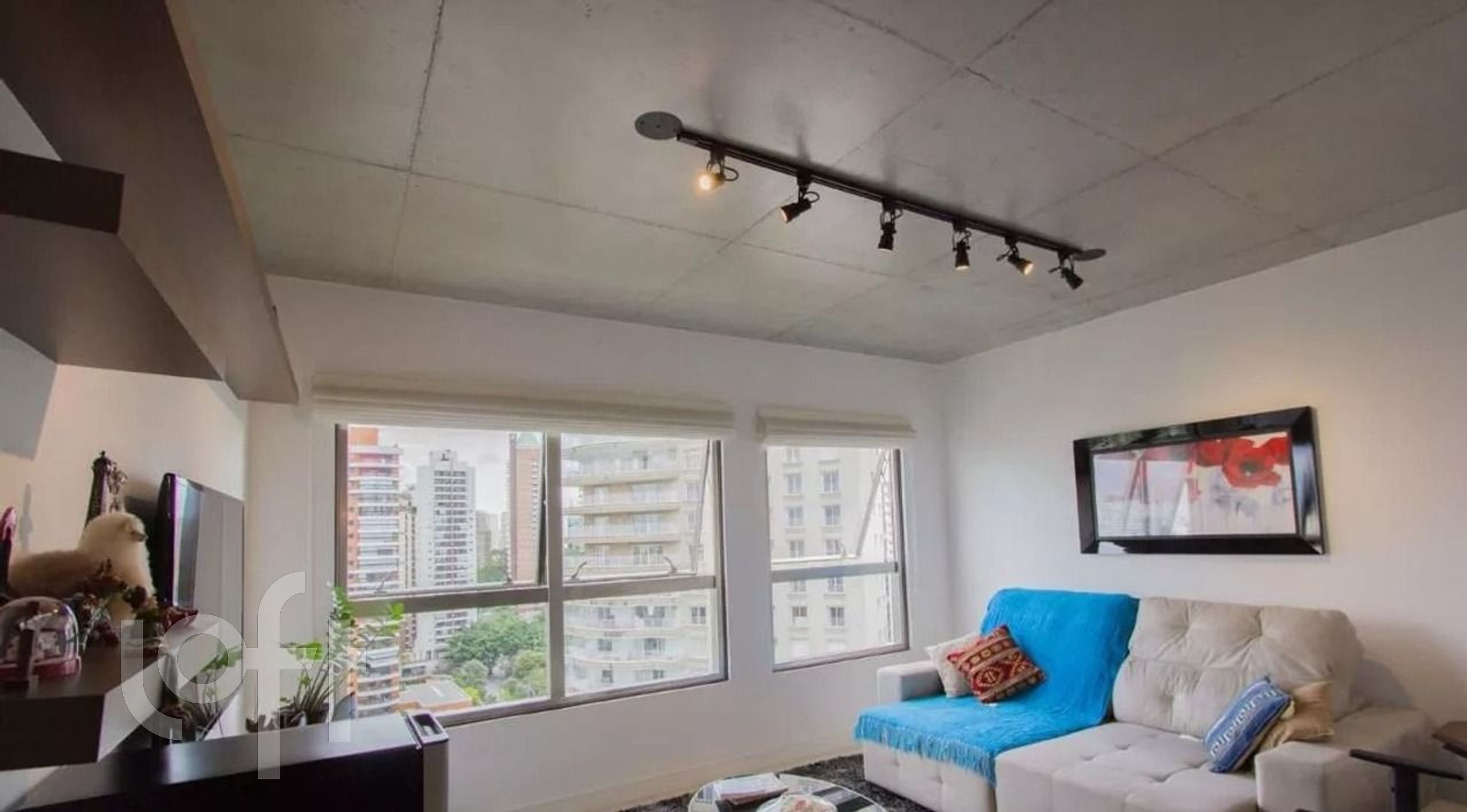 Apartamento à venda com 1 quarto, 70m² - Foto 2