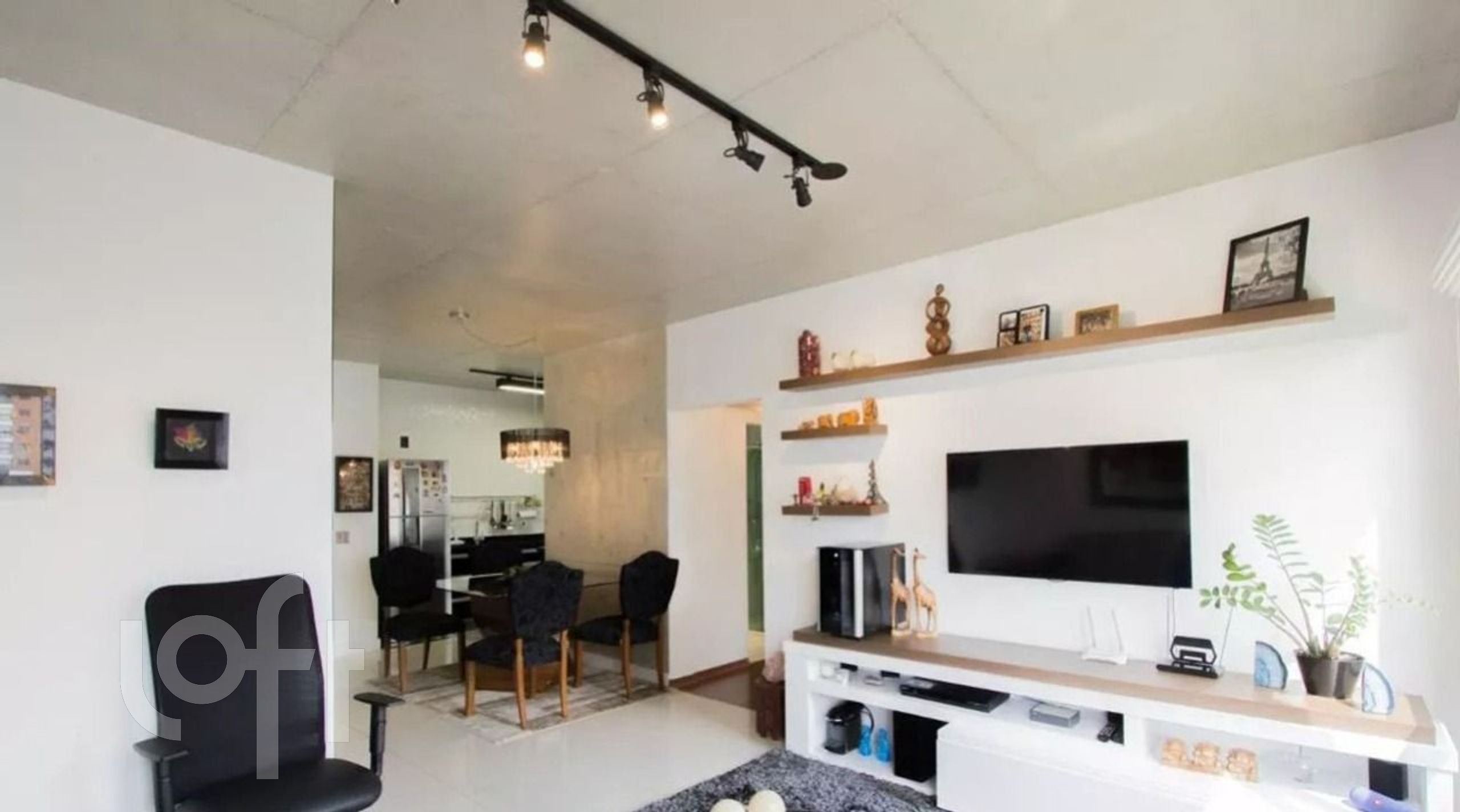 Apartamento à venda com 1 quarto, 70m² - Foto 1